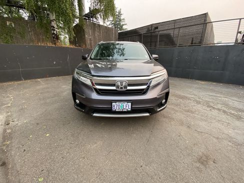 Used 2019 Honda Pilot Touring image 9