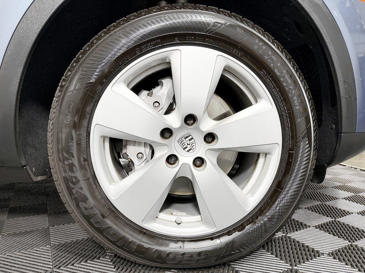 Used 2019 Porsche Cayenne AWD/4WD image 25