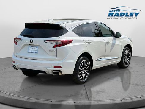 Certified 2025 Acura RDX SH-AWD w/ Advance Package image 2
