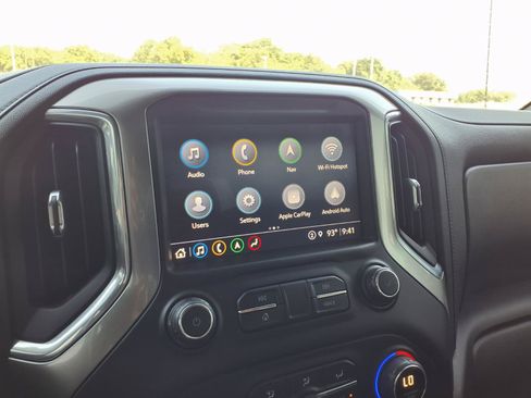 Used 2021 Chevrolet Silverado 1500 LTZ w/ LTZ Premium Texas Edition AWD/4WD image 4