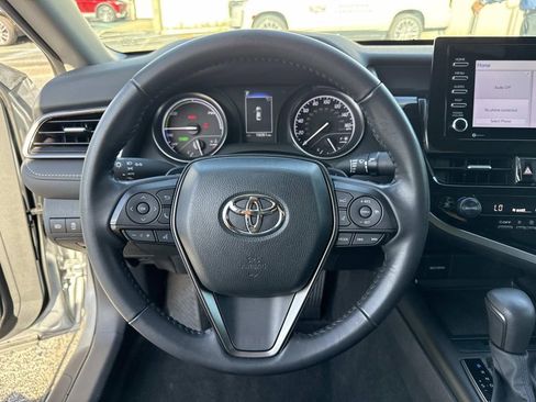 Used 2024 Toyota Camry SE image 25