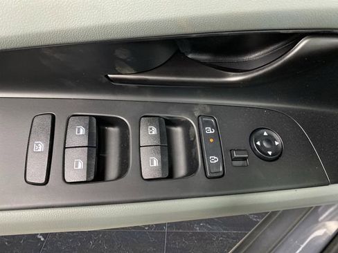 New 2025 Hyundai Elantra Limited image 30