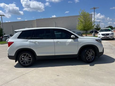 Used 2022 Honda Passport EX-L image 2