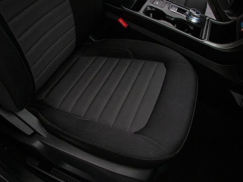 Used 2022 Ford Edge SE image 14