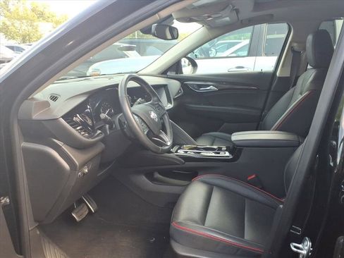 Certified 2022 Buick Envision Essence w/ Sport Touring Package image 6