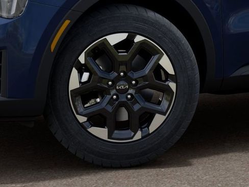New 2026 Kia Sorento S FWD image 9