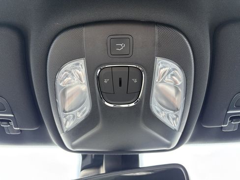 New 2026 Jeep Compass Latitude image 14