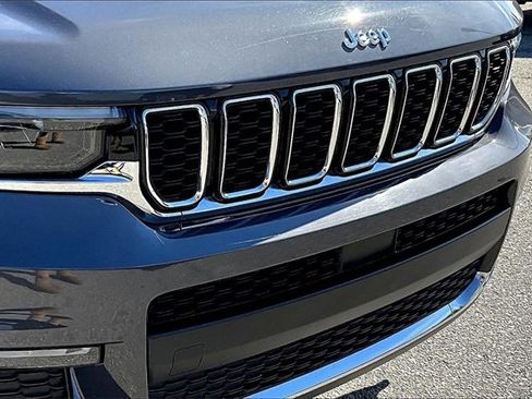 Used 2023 Jeep Grand Cherokee L Limited image 33