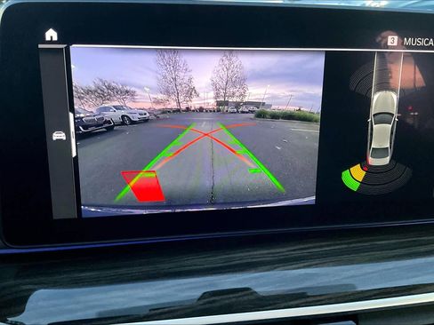 Used 2023 BMW 540i w/ M Sport Package image 23