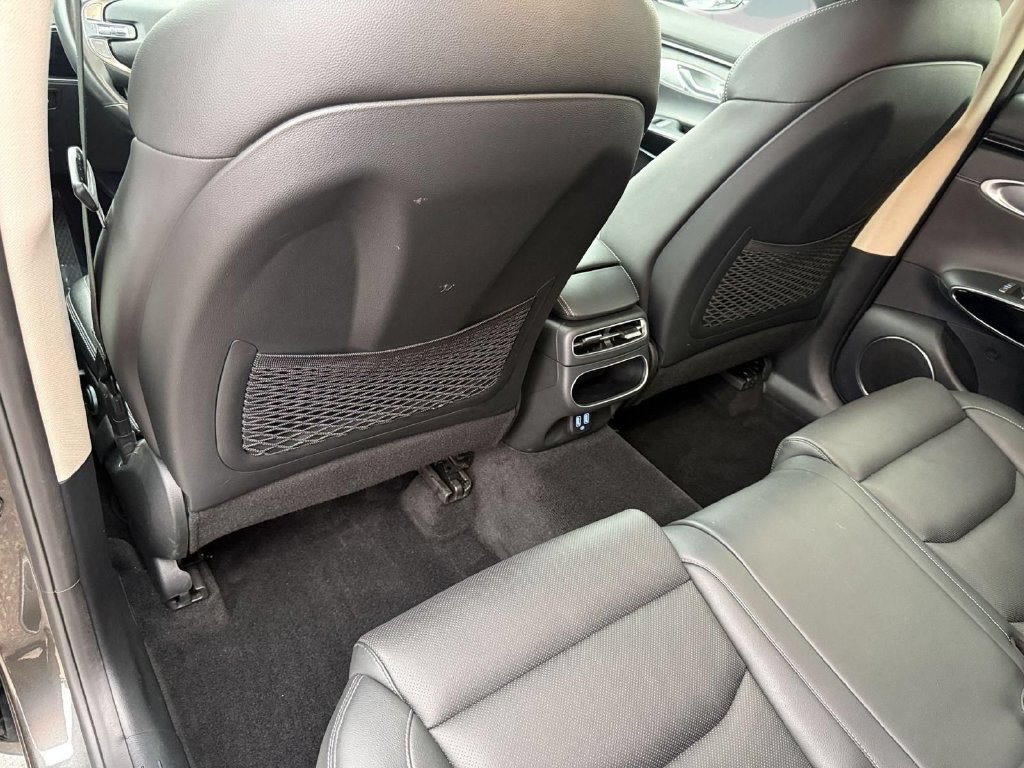 Used 2025 Genesis GV70 2.5T AWD/4WD image 27