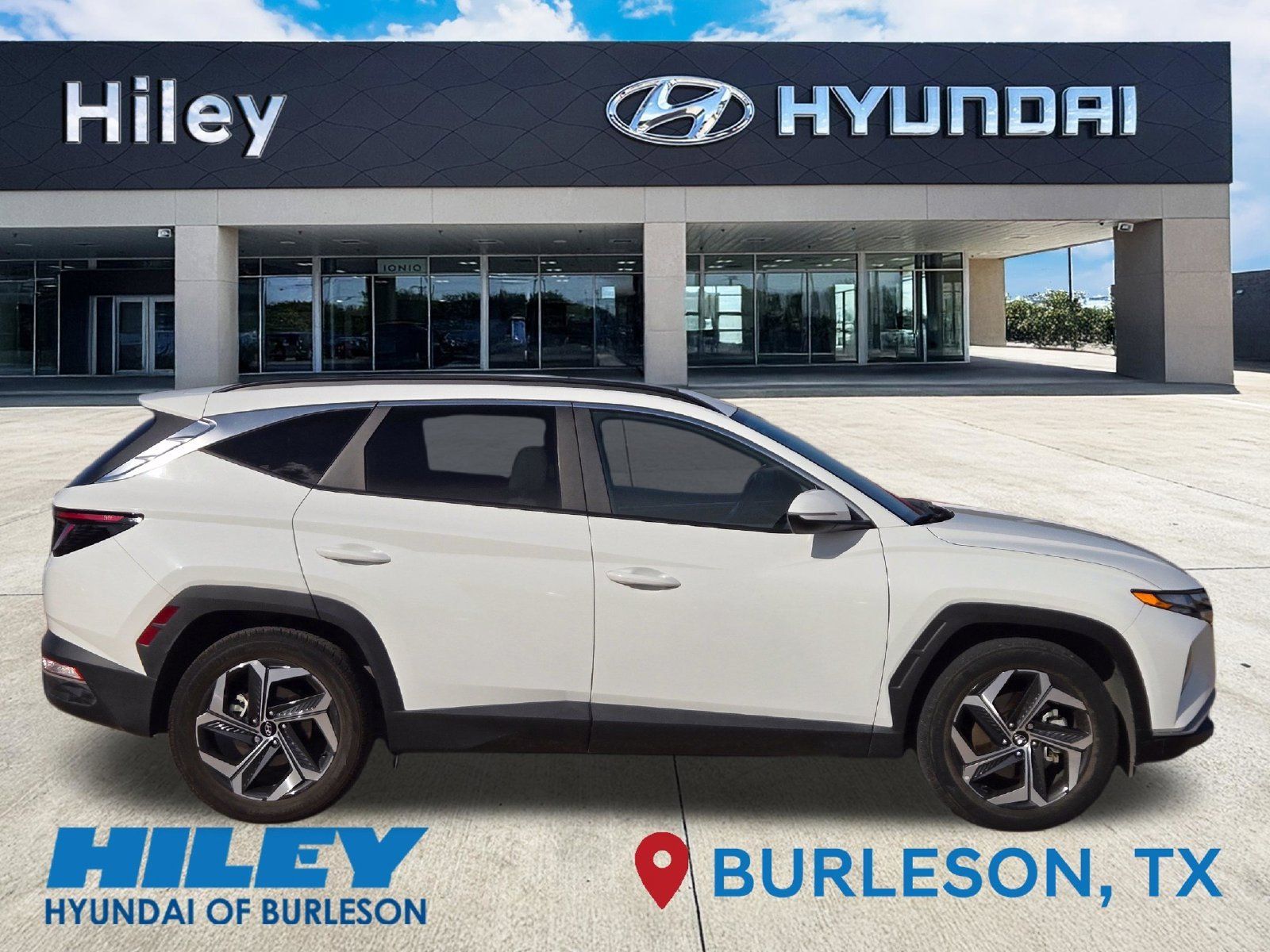 Used 2024 Hyundai Tucson SEL w/ Convenience Package FWD image 3