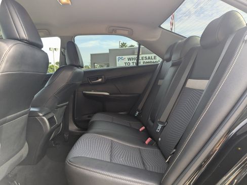 Used 2014 Toyota Camry L image 13