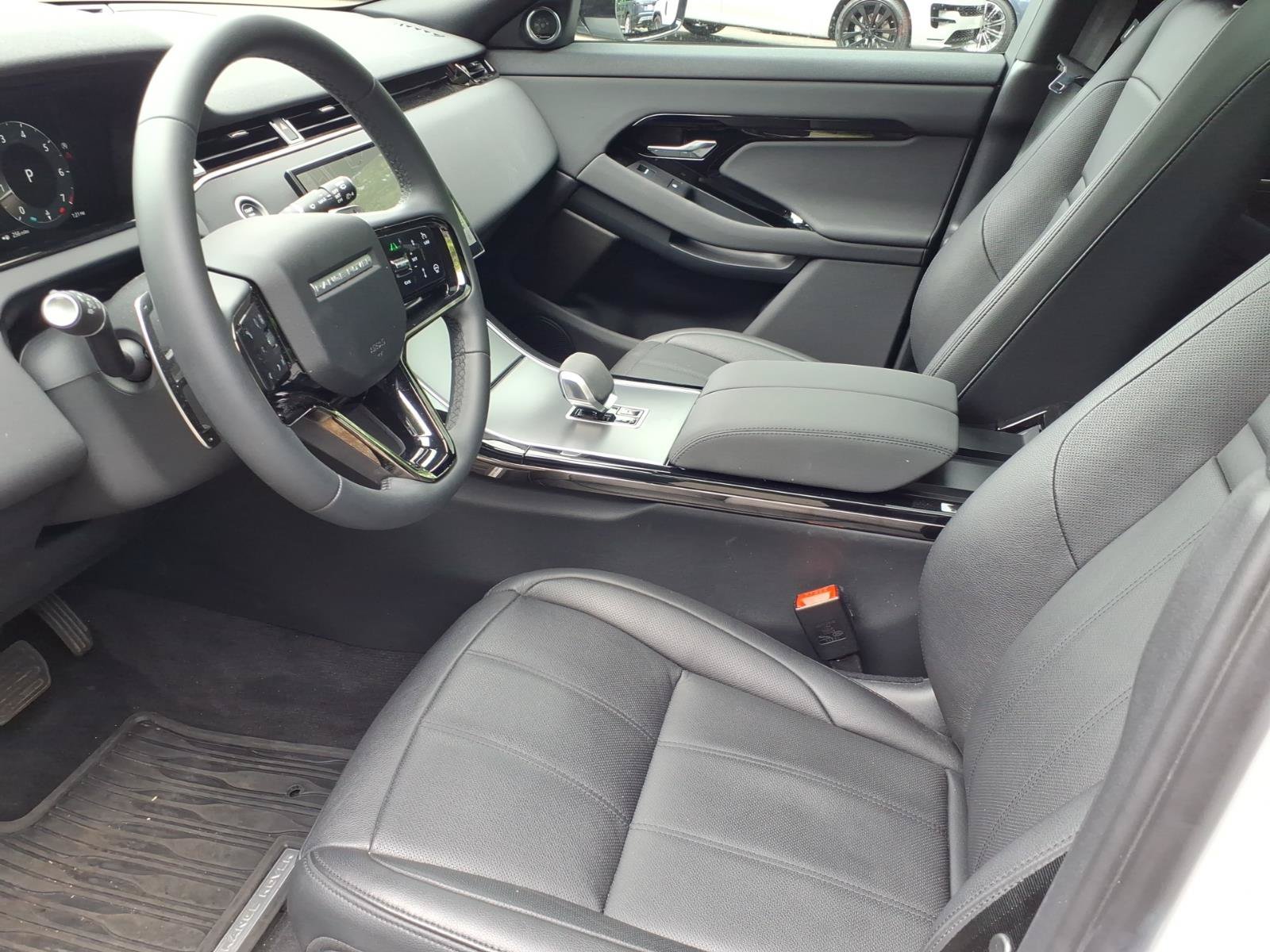 Certified 2026 Land Rover Range Rover Evoque S AWD/4WD image 17