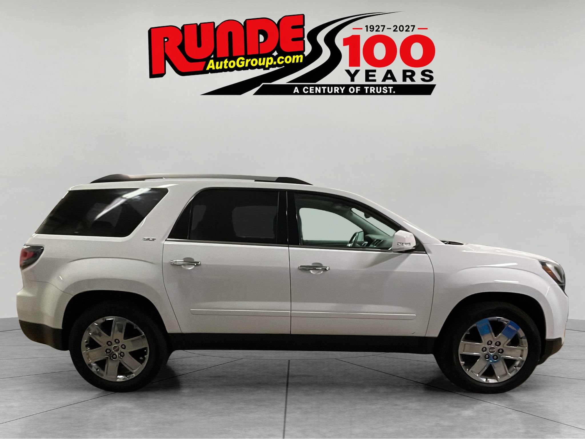 Used 2017 GMC Acadia Limited SLT AWD/4WD image 6