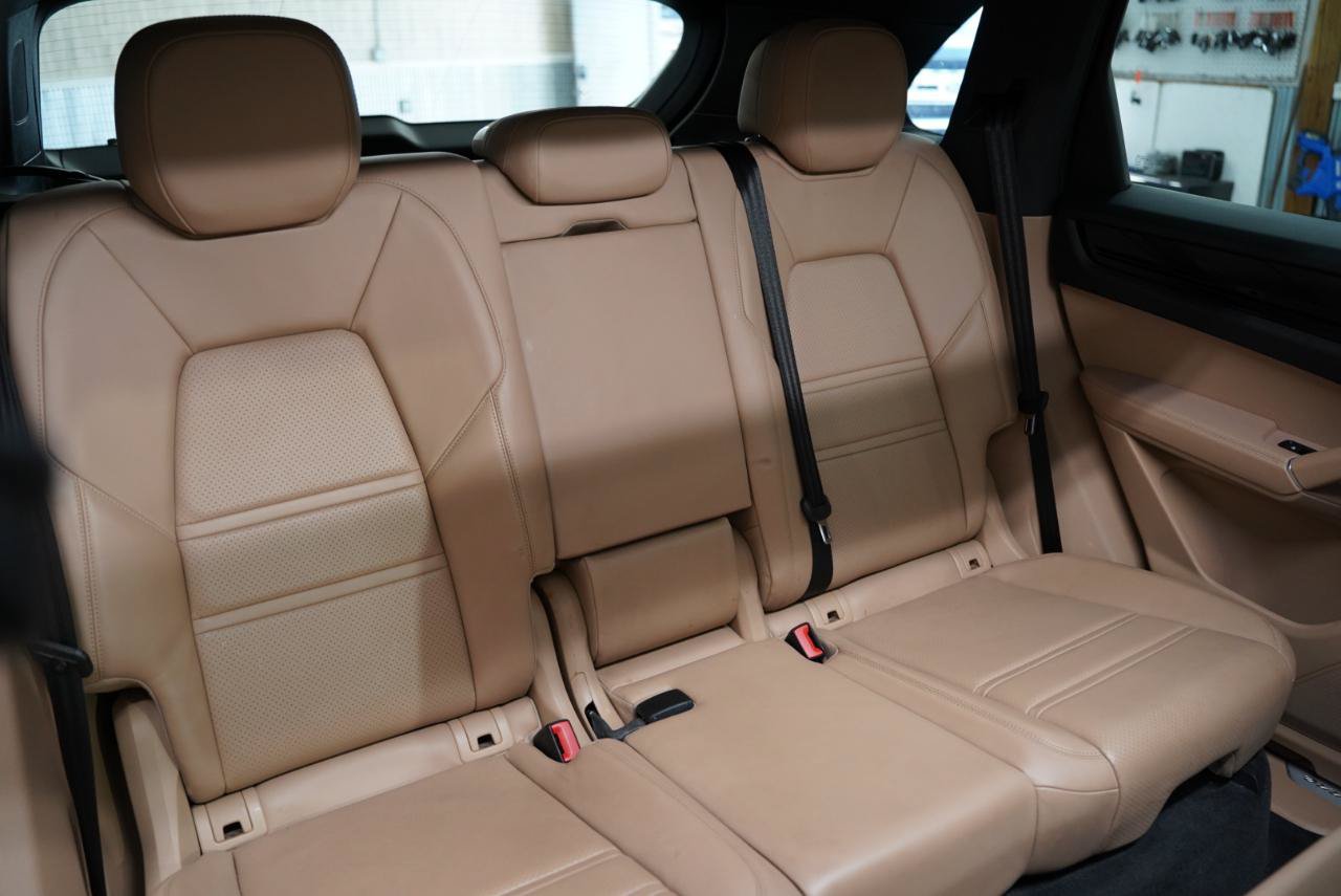 Used 2019 Porsche Cayenne AWD/4WD image 38
