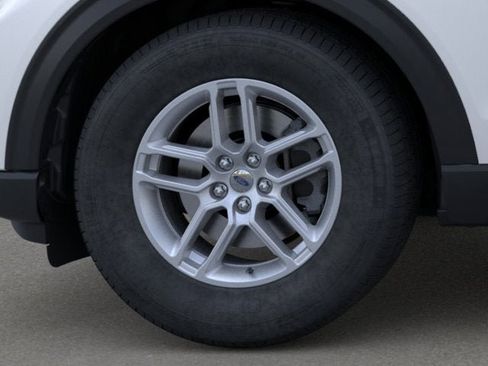 New 2026 Ford Explorer Active RWD image 19