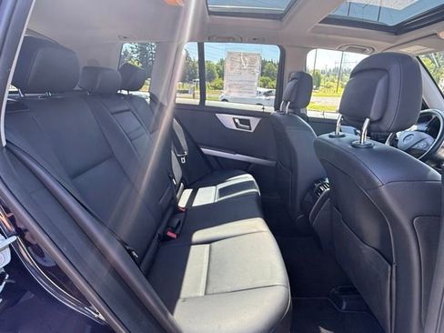 Used 2011 Mercedes-Benz GLK 350 4MATIC image 28