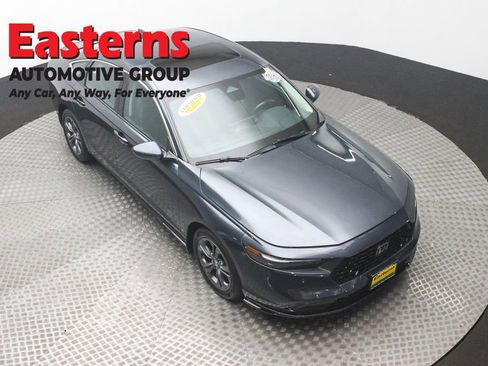 Used 2024 Honda Accord EX-L image 3