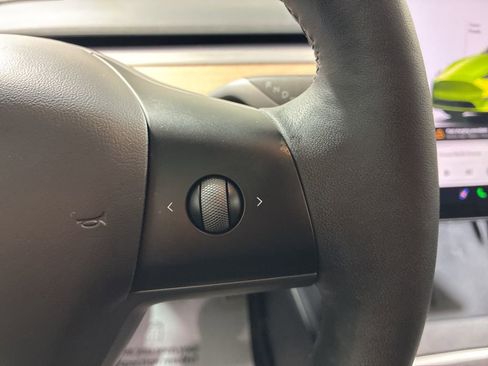 Used 2023 Tesla Model Y Long Range image 29