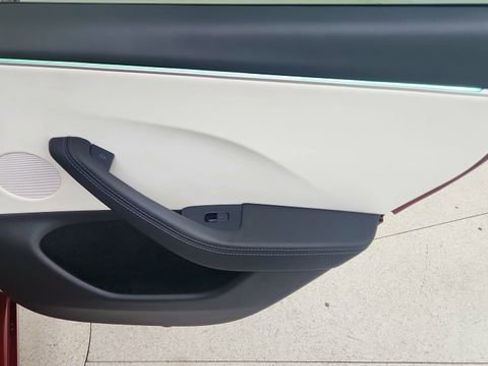 Used 2024 Tesla Model 3 Performance image 28