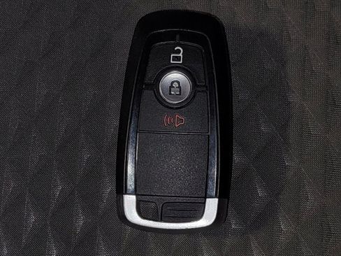 Used 2020 Ford Escape SE AWD/4WD image 32