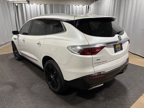 Certified 2023 Buick Enclave Essence w/ Sport Touring Edition image 6