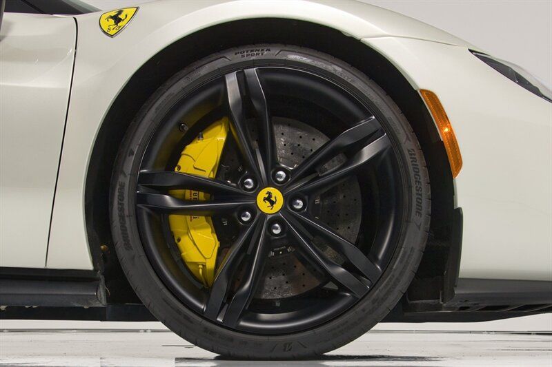 Used 2023 Ferrari 296 GTB RWD image 17