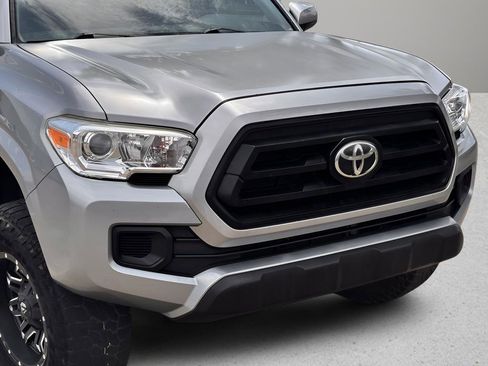 Used 2020 Toyota Tacoma SR w/ SR Convenience Package RWD image 24