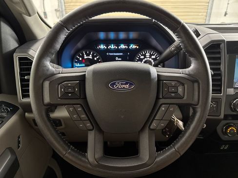 Used 2019 Ford F150 XLT w/ Equipment Group 302A Luxury AWD/4WD image 14