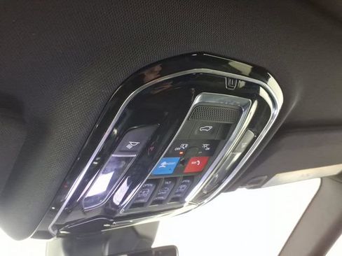Used 2023 Jeep Grand Cherokee Overland AWD/4WD image 26