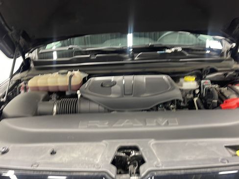 Used 2025 RAM 1500 Big Horn AWD/4WD image 25