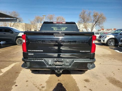 Used 2021 Chevrolet Silverado 1500 Custom image 5