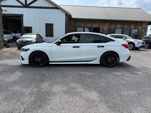 Used 2024 Honda Civic Sport image 2