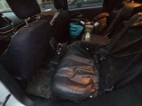 Used 2017 Jeep Cherokee Latitude w/ Comfort/Convenience Group image 19