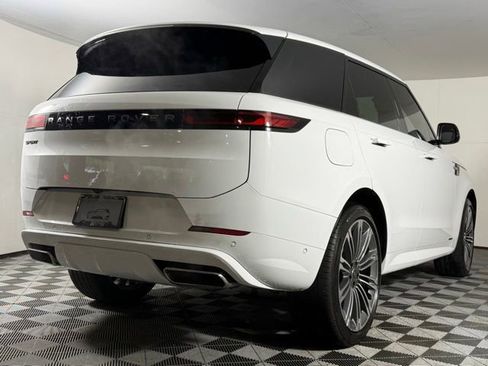 Used 2025 Land Rover Range Rover Sport Autobiography AWD/4WD image 8