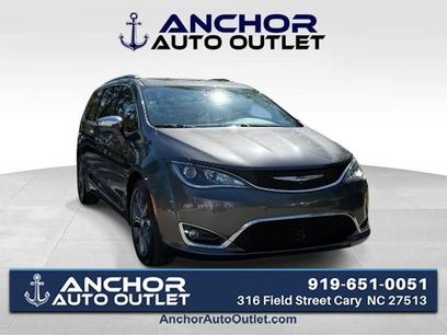Used 2017 Chrysler Pacifica Limited