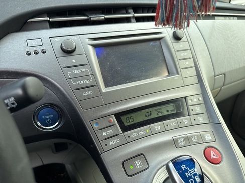 Used 2013 Toyota Prius Two image 6