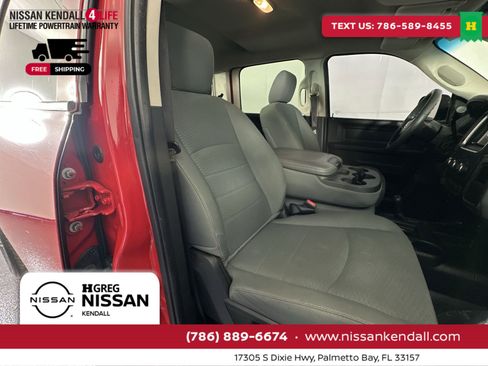 Used 2018 RAM 2500 Tradesman w/ Chrome Appearance Group image 30