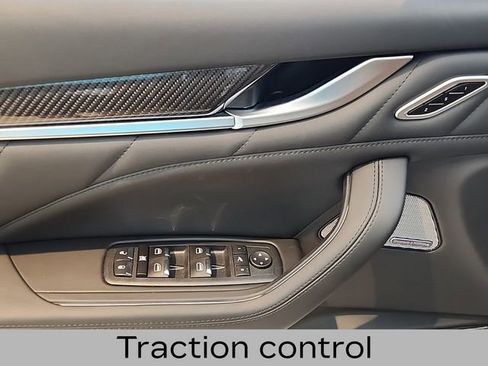 New 2024 Maserati Levante Trofeo image 7