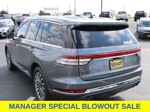 Used 2022 Lincoln Aviator AWD w/ Premium Package image 6