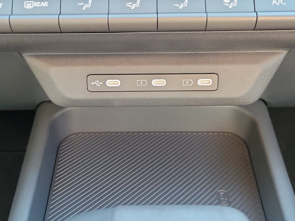 New 2027 Kia Seltos LX FWD image 32