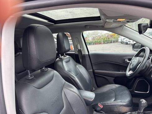 Used 2018 Jeep Compass Limited w/ Navigation Group AWD/4WD image 14