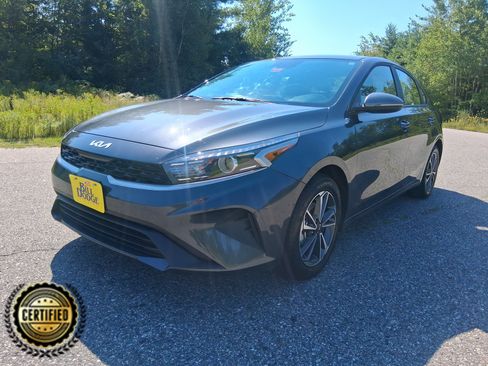 Certified 2024 Kia Forte LXS w/ LXS Technology Package FWD image 1