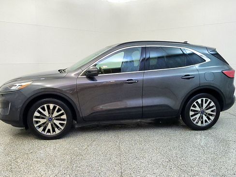 Used 2020 Ford Escape Titanium AWD/4WD image 2