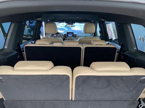 Used 2019 Mercedes-Benz GLS 450 4MATIC image 17