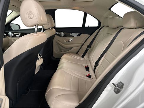 Used 2018 Mercedes-Benz C 300 4MATIC Sedan image 10