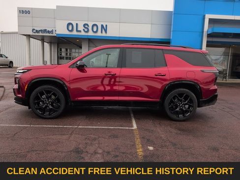 Used 2024 Chevrolet Traverse RS w/ LPO, Floor Liner Package image 3