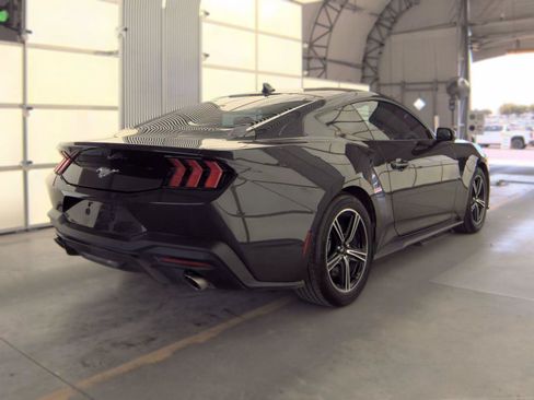 Used 2024 Ford Mustang Coupe RWD image 6