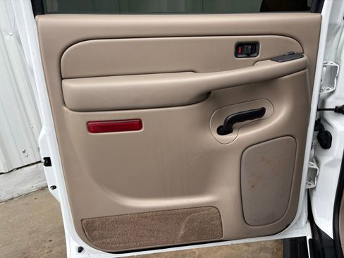 Used 2005 Chevrolet Avalanche Z71 w/ Preferred Equipment Group image 27