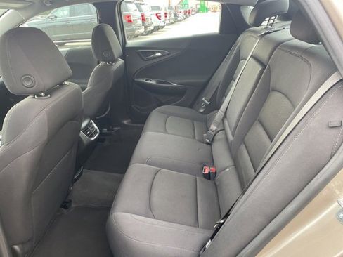 Used 2024 Chevrolet Malibu LT image 9
